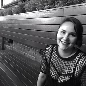 Meet your Posher, Lara